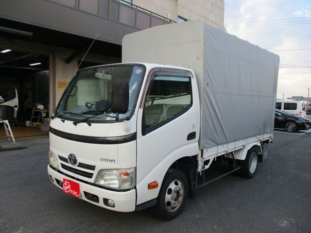 TOYOTA DYNA 2013