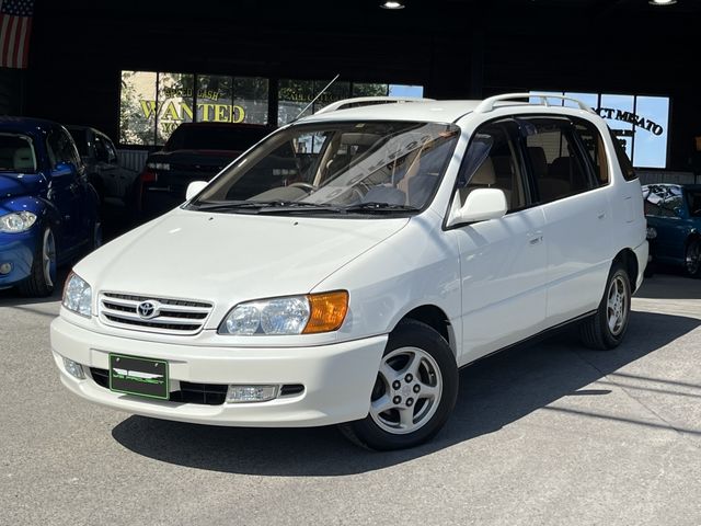 TOYOTA IPSUM 2000