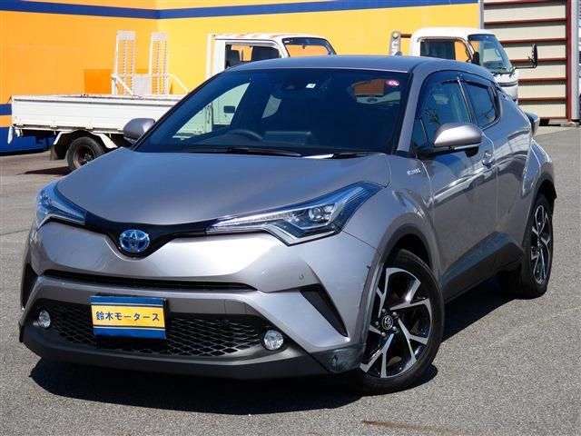 TOYOTA C-HR 2017