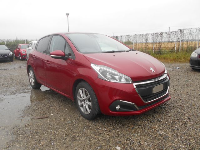 PEUGEOT 208 2018