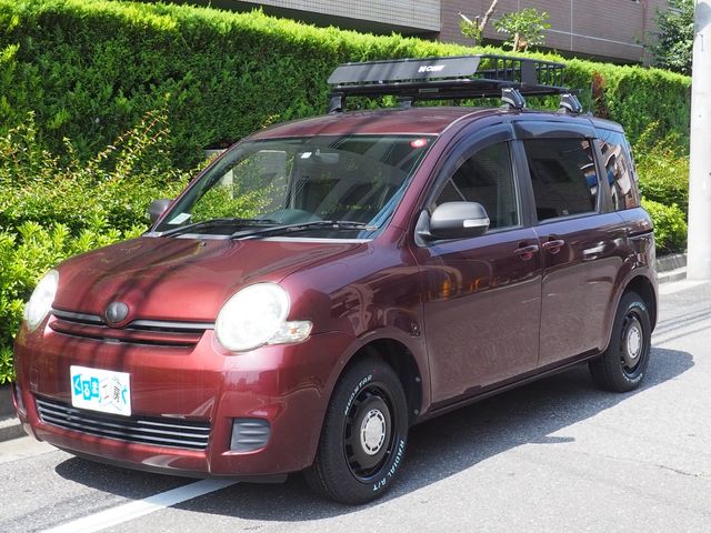 TOYOTA SIENTA 4WD 2011