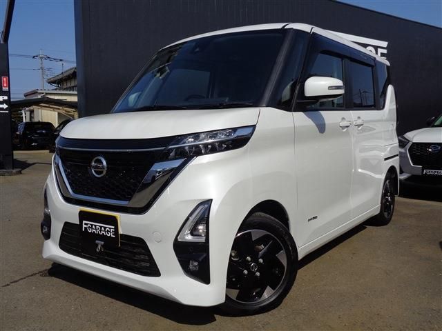 NISSAN ROOX 2023