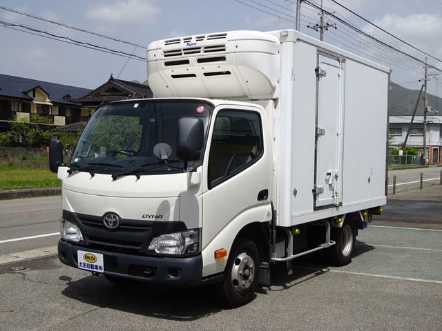 TOYOTA DYNA 2017