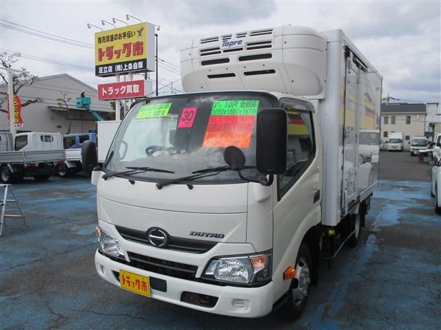 HINO デュトロ 2018