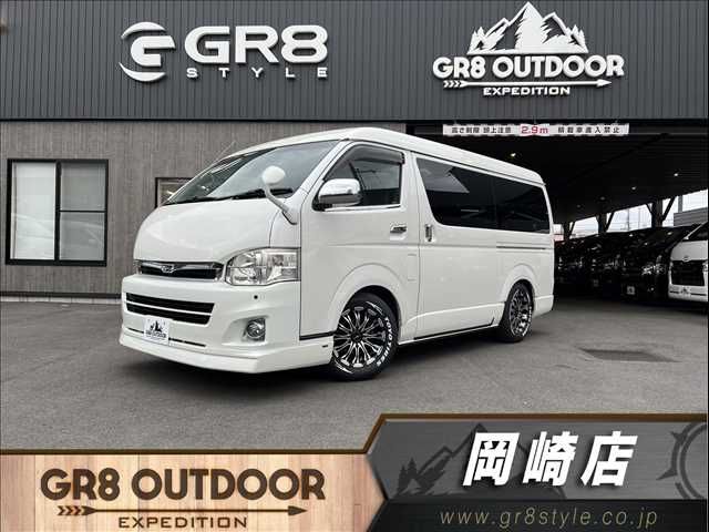 TOYOTA HIACE van 4WD 2011