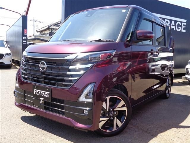 NISSAN ROOX 2023