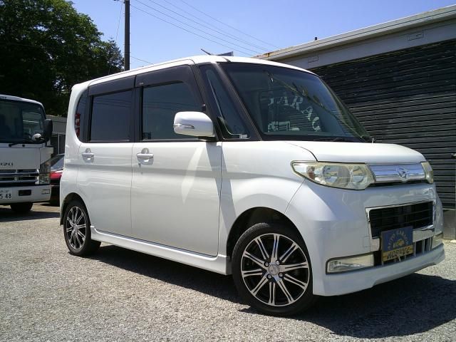 DAIHATSU TANTO 2009