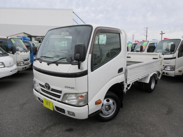 TOYOTA DYNA 2011