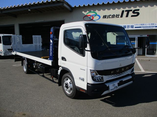 MITSUBISHI CANTER 2023