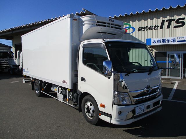 HINO DUTRO 2021