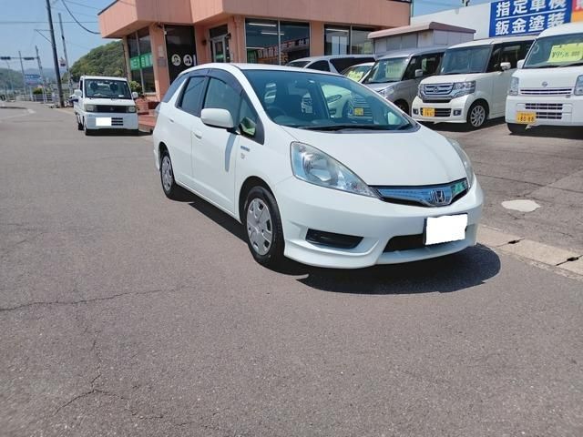 HONDA FIT SHUTTLE HYBRID 2013