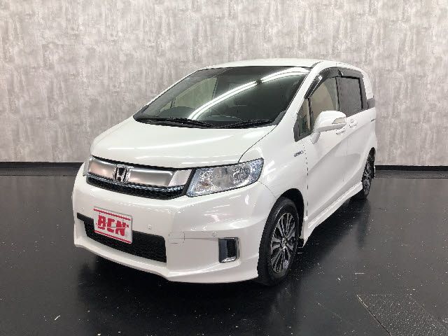 HONDA FREED Spike HYBRID 2015