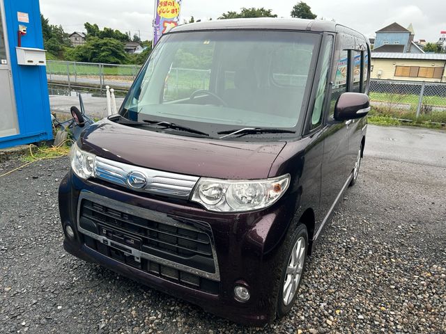 DAIHATSU TANTO 2011