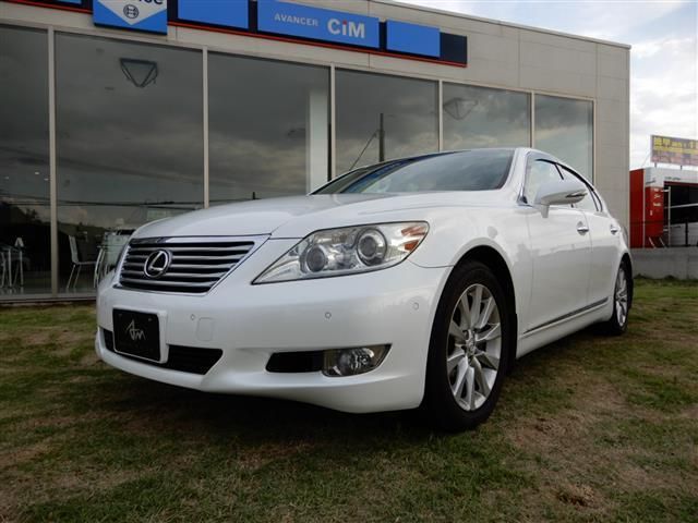 TOYOTA LEXUS LS460 2009