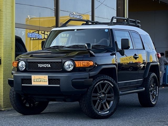 TOYOTA FJ CRUISER 4WD 2014