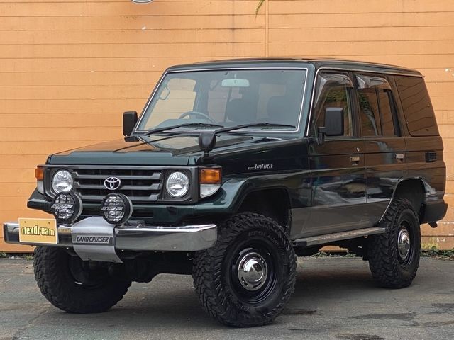 TOYOTA LANDCRUISER van 2001