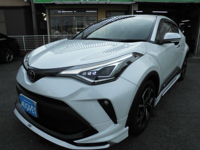 TOYOTA C-HR 2022