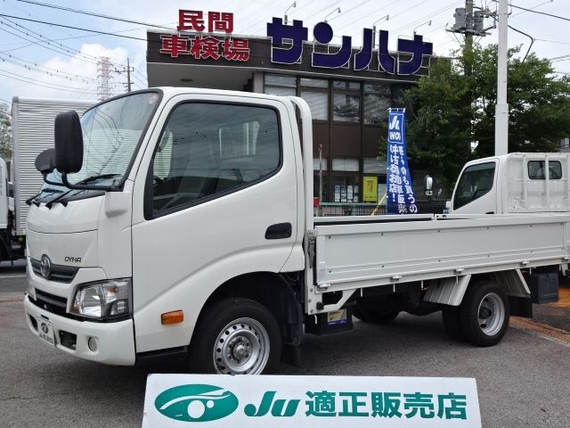 TOYOTA DYNA 2017