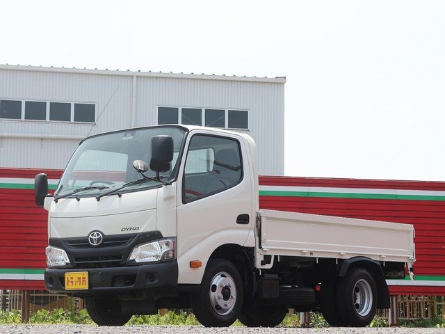 TOYOTA DYNA 2018