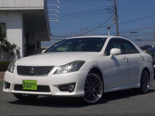 TOYOTA CROWN sedan 2011