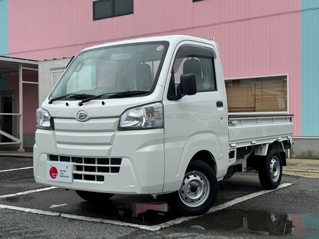 DAIHATSU HIJET truck 4WD 2017