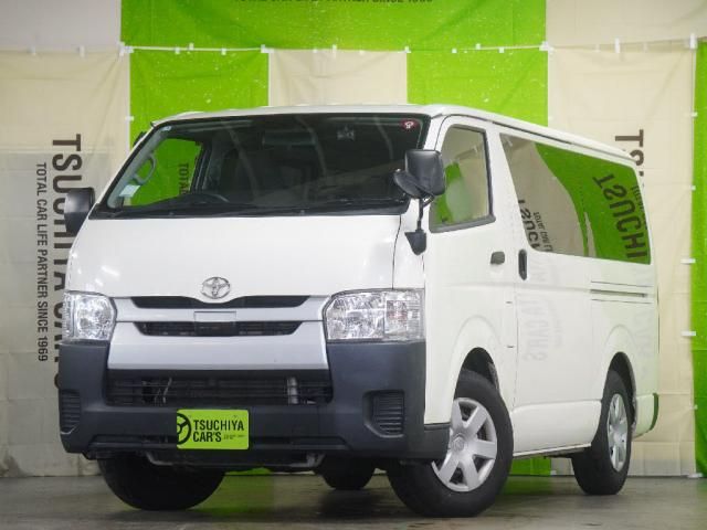 TOYOTA HIACE van 2WD 2019