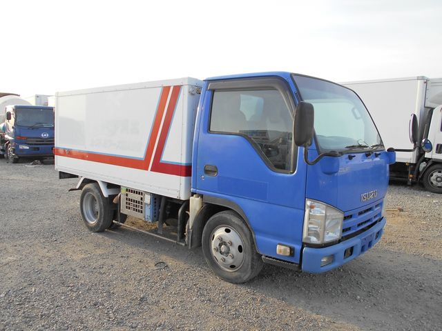 ISUZU ELF 2012