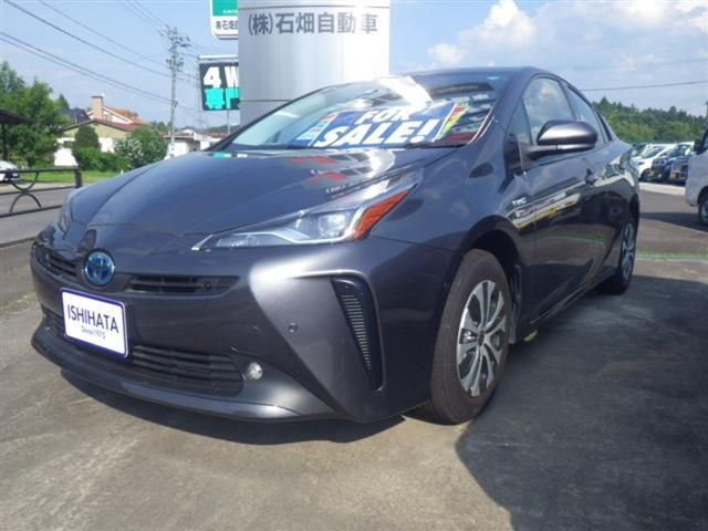 TOYOTA PRIUS 4WD 2019