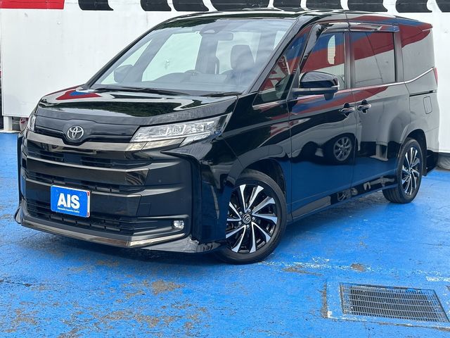 TOYOTA NOAH 2022