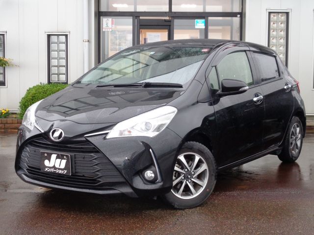 TOYOTA VITZ 2019