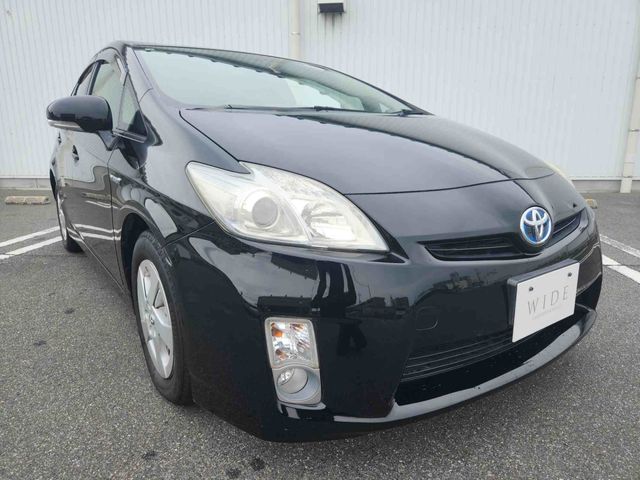 TOYOTA PRIUS 2010