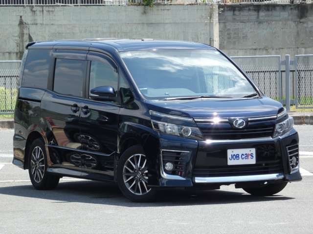 TOYOTA VOXY 2015