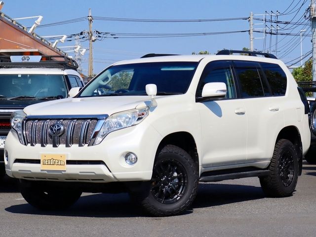 TOYOTA LANDCRUISER PRADO 2013