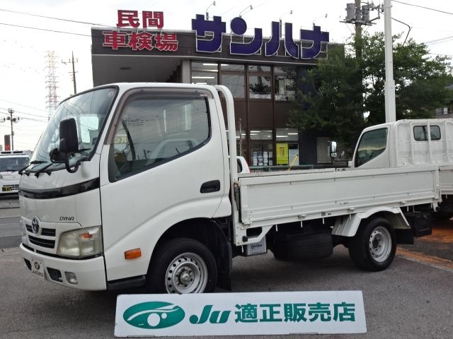 TOYOTA DYNA 2009