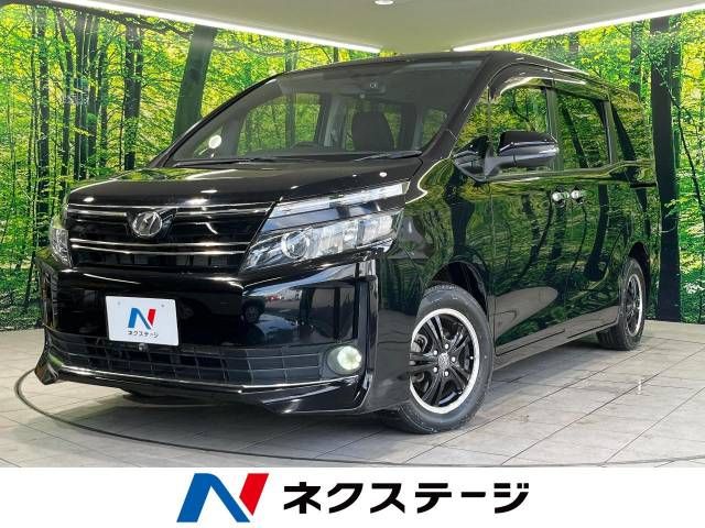 TOYOTA VOXY 4WD 2014