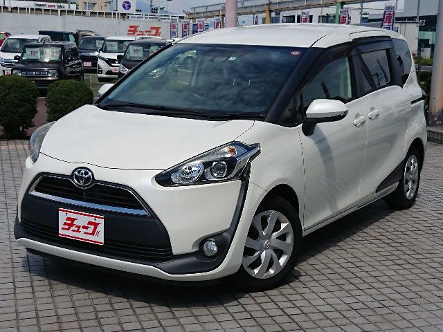 TOYOTA SIENTA 2017