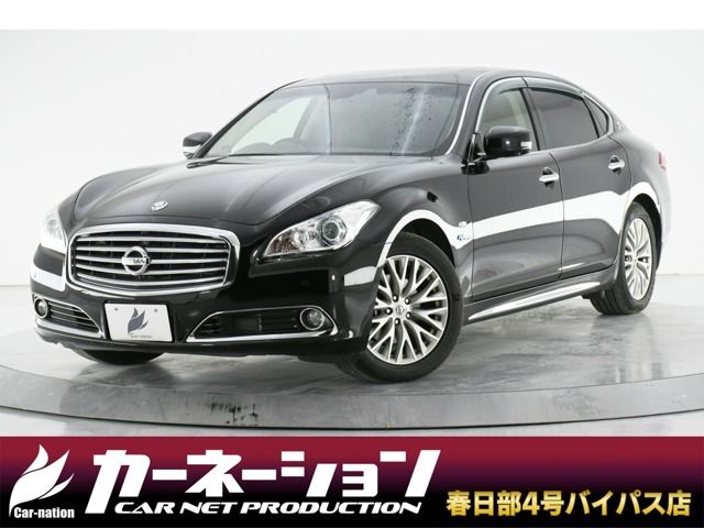 NISSAN CIMA HYBRID 2017