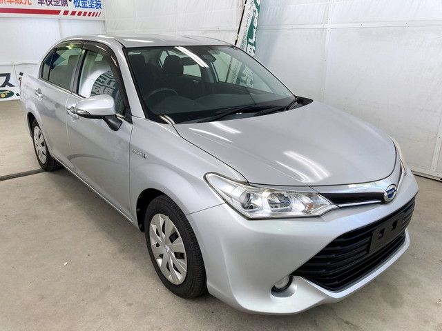 TOYOTA COROLLA AXIO HYBRID 2015