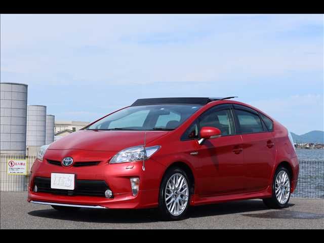 TOYOTA PRIUS 2013