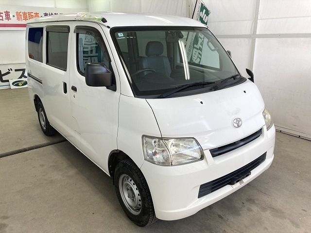 TOYOTA LITEACE van 4WD 2017