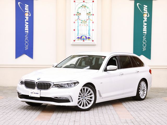 BMW 5series TOURING 2018