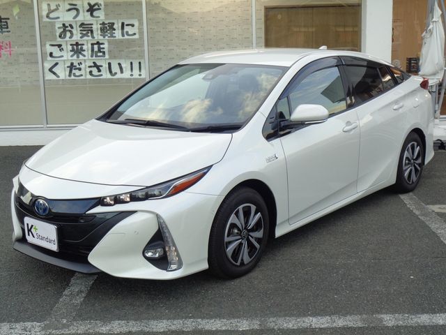 TOYOTA PRIUS PHV 2018