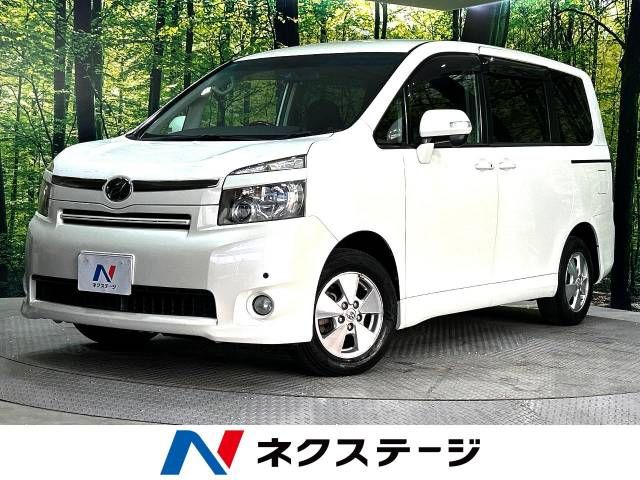 TOYOTA VOXY 2008