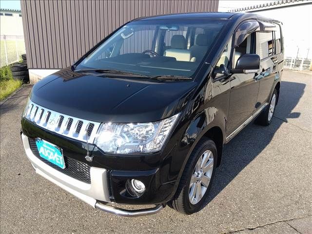 MITSUBISHI DELICA D:5 4WD 2017