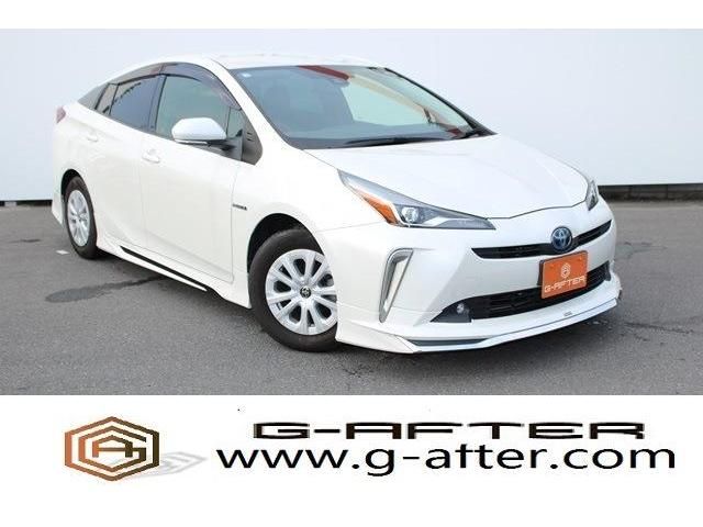 TOYOTA PRIUS 2019