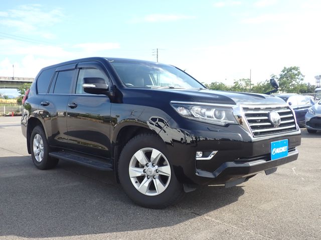 TOYOTA LANDCRUISER PRADO 2019