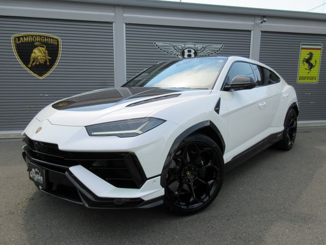 LAMBORGHINI URUS 2023