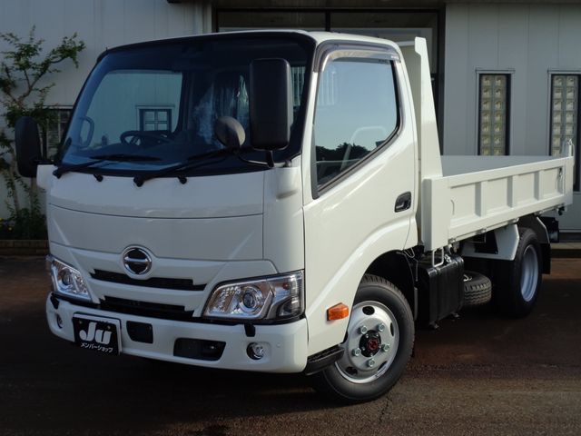 HINO DUTRO 2023