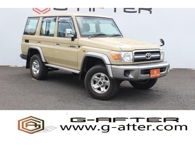 TOYOTA LANDCRUISER van 2015