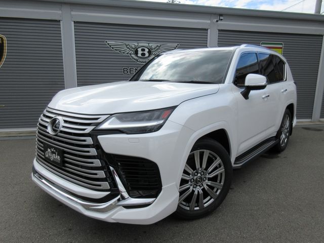 TOYOTA LEXUS LX600 2024